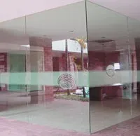 Glass Dealers